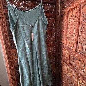 Victoria's Secret slip/nightgown - Silk